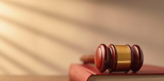 LA CONTROVERSA VICENDA DELLE SANZIONI DISCIPLINARI A CARICO DEL PERSONALE DOCENTE ED EDUCATIVO DELLA SCUOLA. IL CASO DELLA SOSPENSIONE DAL SERVIZIO E DALLA RETRIBUZIONE SINO A DIECI GIORNI TRA SPINTE RIFORMATRICI E RITORNI AL PASSATO.